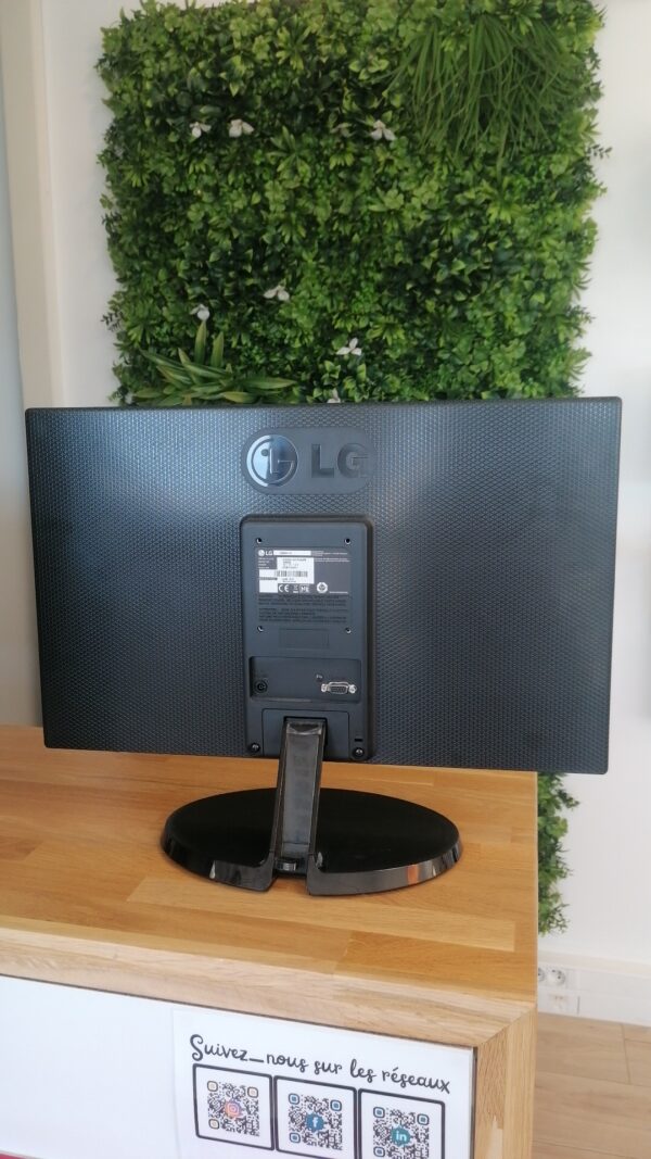 ecran pc lg 19"