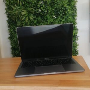 macbook pro 13"