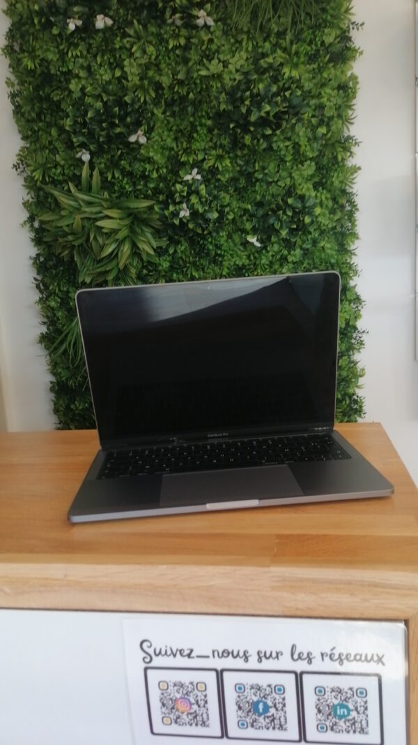 macbook pro 13"