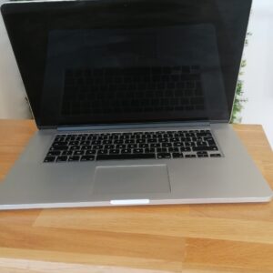 macbook pro 15"